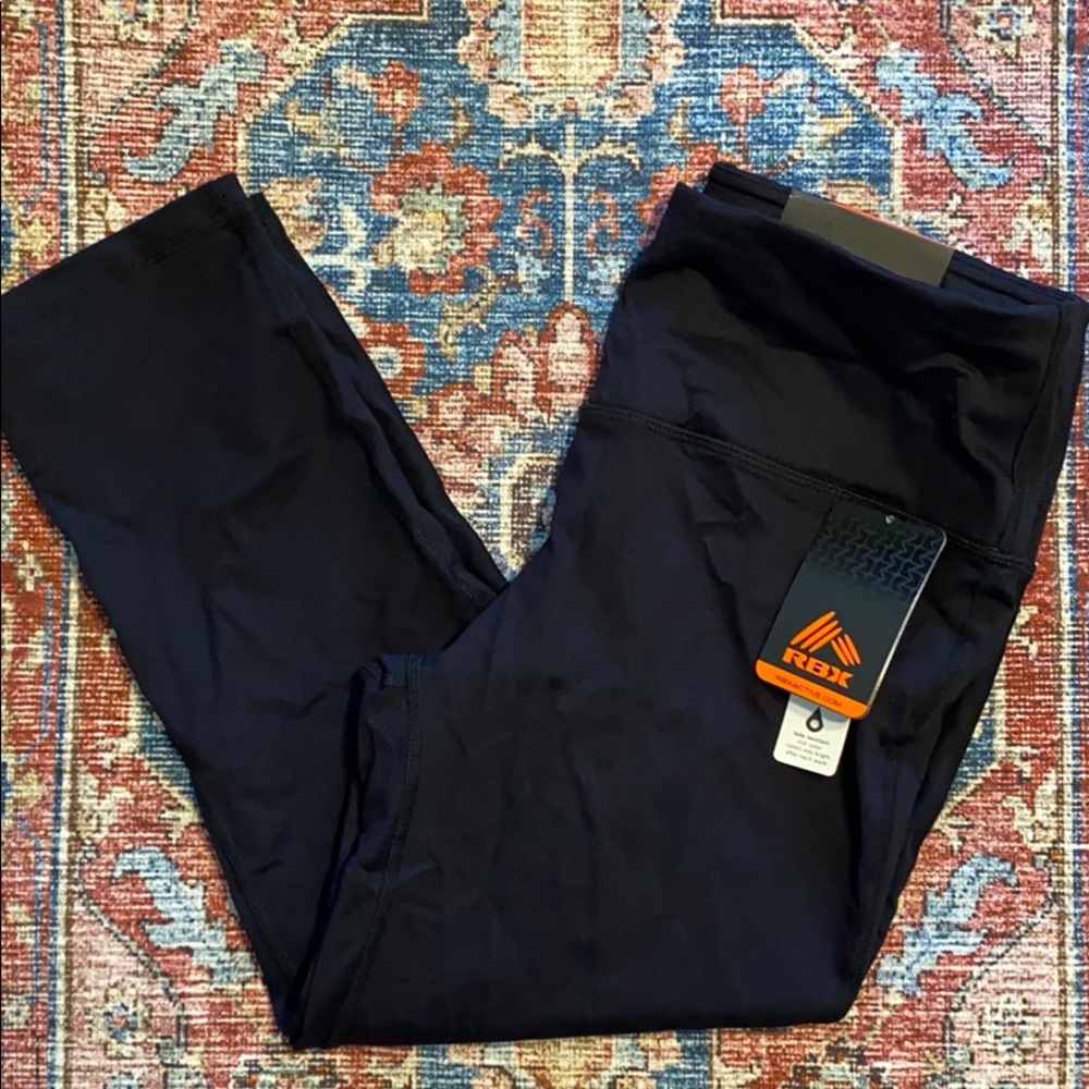 Athletic leggings